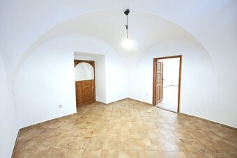 Kancelárske a obchodné priestory KNM - 5