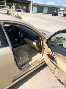 Lexus is220 - 5