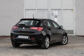 Alfa Romeo Giulietta 2.0 JTD 170k Distinctive - 5