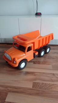 Veľké auto - vyklápačka - 5