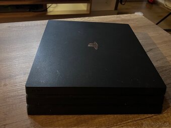 PS4 PRO 1TB Jet black - 5