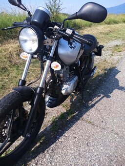 Yuki Sport II cafe racer, nová STK na 4 roky - 5
