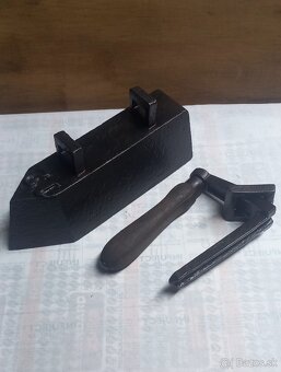 Starožitná žehlička - 5