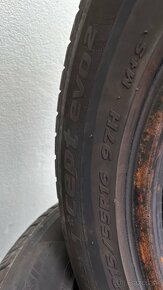 Zimné pneu 215/55 R16 Hankook DOT2921 4mm - 5