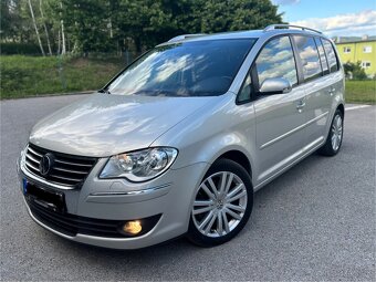 VW Touran HIGHLINE 2.0Tdi 125kw 170Ps Rok 2009 - 5