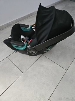 Vajíčko a Izofix základňa Britax Römer - 5