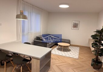 PRENÁJOM, NÁBR. GEN. L. SVOBODU, STARÉ MESTO - 2 IZBOVÝ BYT - 5