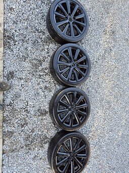 Elektrony Suzuki swift sport 5x114,3 205/40 r17 - 5