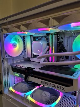 Hráčske PC Rtx 4070 Ti R5 9600X - 5