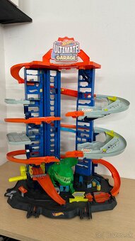 Hot Wheels City Garáž s T-Rexem - 5