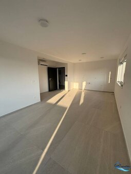 Privlaka - apartmán v novostavbe len 80m od mora - 5