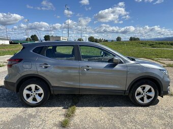 Nissan Qashqai s motorom benz. MR16 2017 - 5