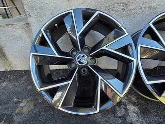 original disky Skoda Triglav Black5x112 r19 et43 7j - 5
