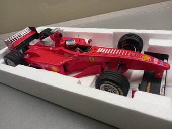 F1 FERRARI F300 1998 MICHAEL SCHUMACHER MINICHAMPS 1:18 - 5