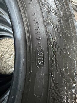 Predám zimné pneu 205/55R16 91H - 5