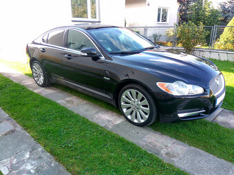 Jaguar XF 2.7D V6 Premium Luxury - 5