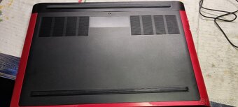 Dell G5 15 5587 cerveny - 5