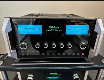 McIntosh Ma7000 -McIntosh D150 - 5
