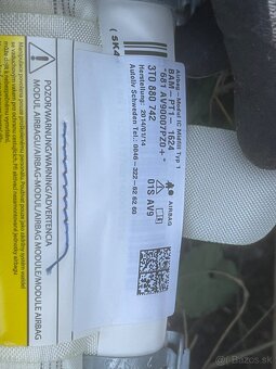 Škoda SuperB 2 Combi facelift 2014 airbag - 5