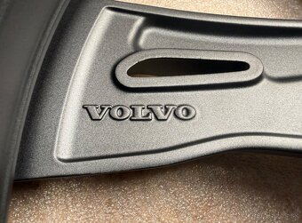 Originál letní R22 kolesa Volvo XC90 - 5