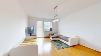 100 m² Nadštandardná výmera 4-izbového bytu v Dubnici nad V - 5
