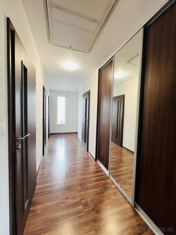 Súkromné bývanie vo vyhľadávanej časti mesta Levice - 5
