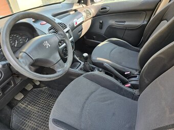 Predám Peugeot 206 1.4 benzín 118000km - 5