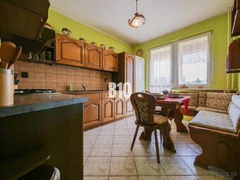 EXKLUZÍVNE na predaj 4-izbový byt, 80 m² + loggia, pivnica - - 5