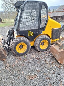 Predam JCB smykom riadeni nakladac. - 5