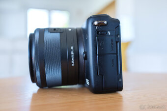 Canon EOS M10, 15–45mm, 22mm f2 - 5