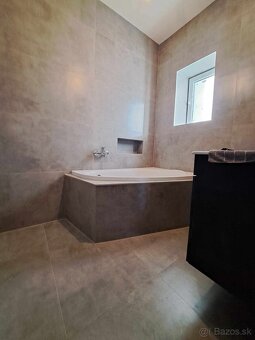 Predáme 3 izb byt s terasou, parkovaním a pozemkom Nitra - 5