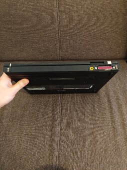 Notebook IBM Thinkpad T42 14 palcový - 5