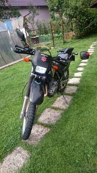 Suzuki DR 650 se - 5
