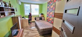 4-izbový byt, 90 m2, lodžia (4.p/8), Moldava Námestie mieru - 5