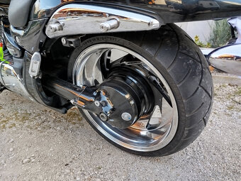 Suzuki Intruder 1800 VZR - 5