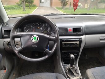 Škoda Octavia combi 1.6 74 kw - 5