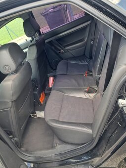 Predám/vymením OPEL VECTRA C1.9 110kw AT 6Q - 5