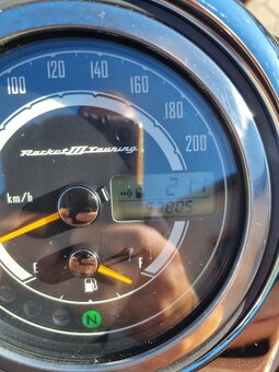 Triumph rocket touring - 5