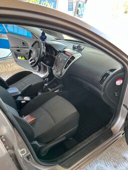 KIA ceed - 5
