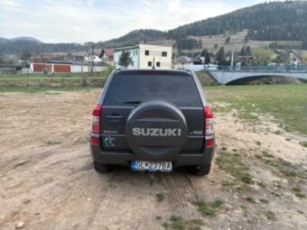 Suzuki Grand Vitara 2008 2.4L - 5