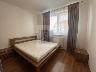 NA PREDAJ 2 IZBOVÝ BYT NITRA - ZOBOR, JELENECKÁ UL. - 5