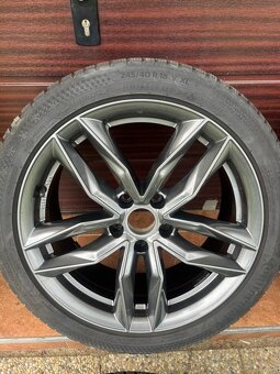 245/40 R18 - 5