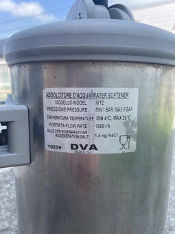 Manuálny zmäkčovač vody DVA IV12 - 5