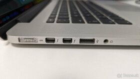 Apple MacBook Pro Mid 2015 15" 512GB SSD - i7 - 5
