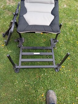 Predám kreslo Korum chair deluxe - 5
