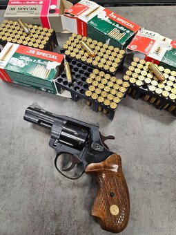 Revolver Holek 38special 3" model 831 - 5