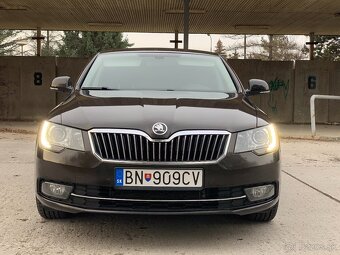 Škoda Superb 2,0 TDi CR DSG 4x4 - 5