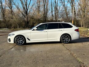 BMW Rad 5 Touring 530d xDrive A8.M Sport Facelift,Panorama,A - 5