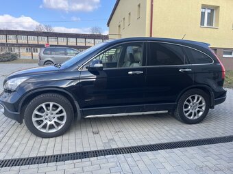 Honda CR-V 2,4 vtec 122 kw rv 2010 A/T 4x4 - 5