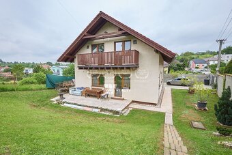 5 izbový nízkoenergetický rodinný dom s krásnou záhradou - 5